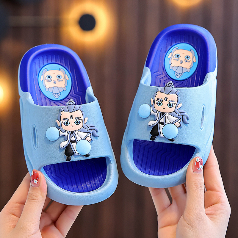 Children's Slippers Boys 2025 New Summer Outdoor Wear Non-slip Home Indoor Slippers for Large Children and Little Girls