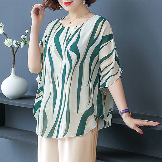 Picture of Middle-aged and elderly mother's two-piece summer 40-50 year old chiffon shirt women's top summer foreign style women's suit 60