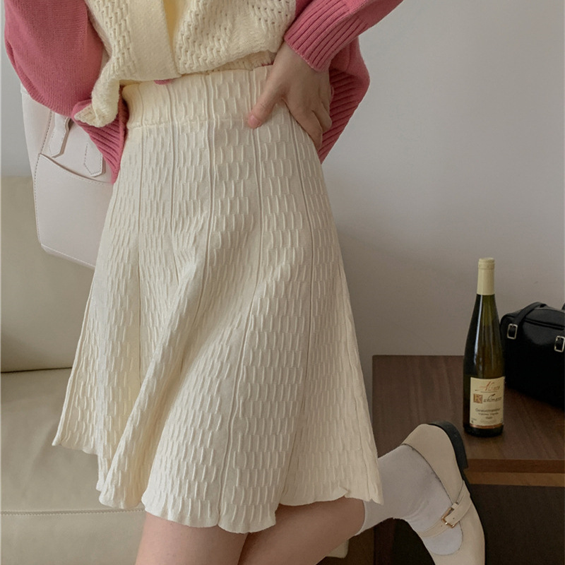 plus size Women's Draped Solid Color Knitted Skirt Women's 2024 New Autumn chubby girl Hip Covering Slim Pleated Skirt