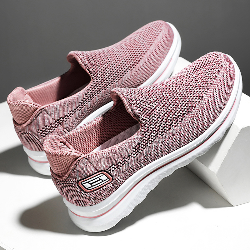 Shoes Women's Summer 25 Middle-aged and Elderly Moms Shoes Slip-on Flat Shoes for the Elderly Soft Sole Walking Shoes Flying Woven Women's Shoes