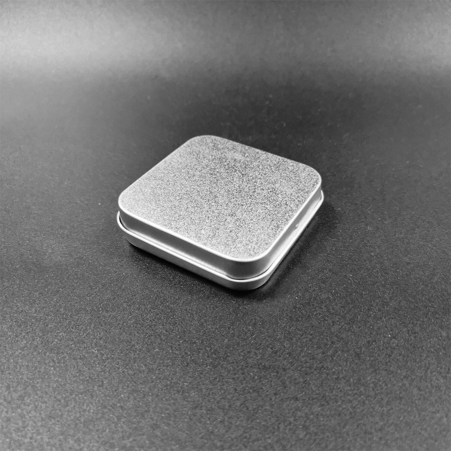 Picture of Square Iron Box Packaging in stock Silver White Push-pull Flip Instagram Small Iron Box with Window Opening Tinplate Box Iron Box