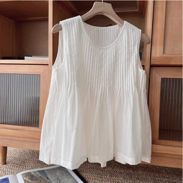 White Pleated Cotton Linen Sleeveless Vest Shirt Women's Summer Design Gentle Age-reducing Loose Slimming Doll Top