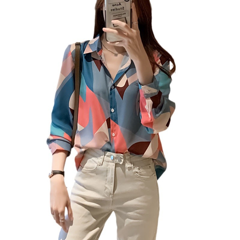 Picture of Spring New Women's Korean-style Loose Western-style Lapel Printed Chiffon Shirt Top Cardigan Casual Long-sleeved Shirt
