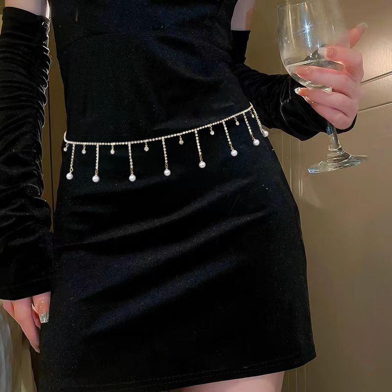 Picture of Sexy Hot Girl Waist Chain Sweet Cool Girl Pendant Body Chain Didi Belly Chain with Jeans Tassel Waist Jewelry