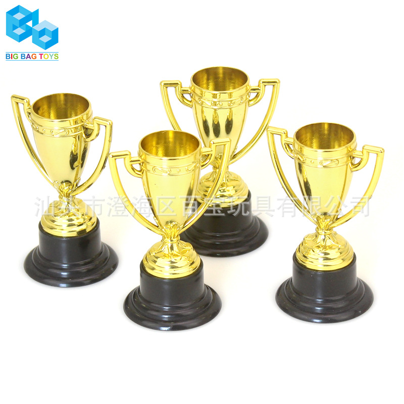Cross-Border Supply of Children's Plastic Small Trophy Kindergarten Activity Competition Reward Small Trophy Toys