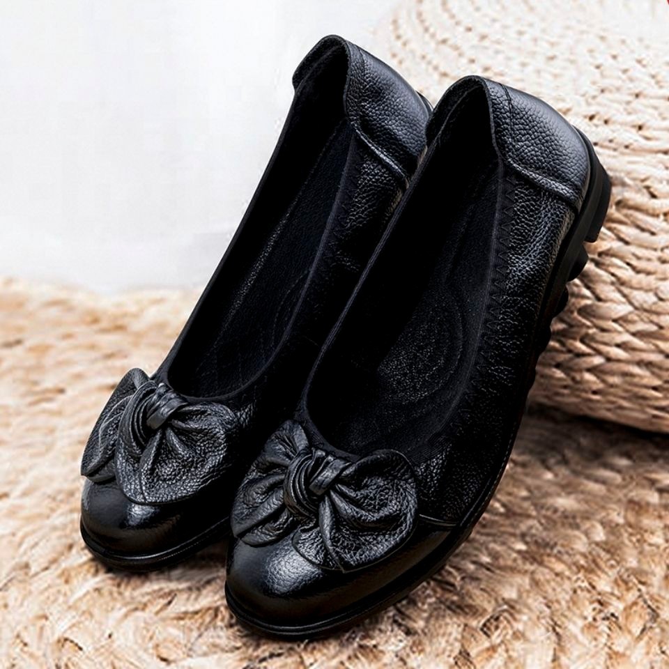 Bow Soft Bottom Shallow Mouth Single-layer Shoes Women's 2024 Spring and Autumn All-match Soft Leather Moms Shoes Work Shoes Flat Shoes for Women
