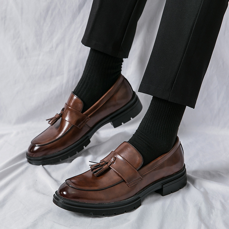 2025 Spring and Summer British-style Fringed Leather Shoes Men's Low-top Leggings Business Casual All-match Korean Style Workwear Shoes Cross-border