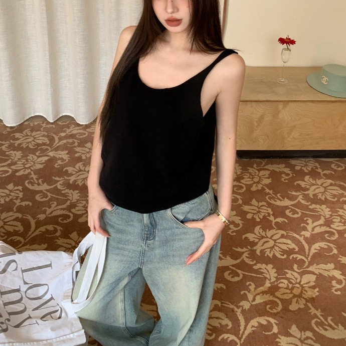 Picture of American Sexy Design High-End Backless Camisole Women's 2025 Summer Sweet and Spicy European and American Loose Sleeveless Top