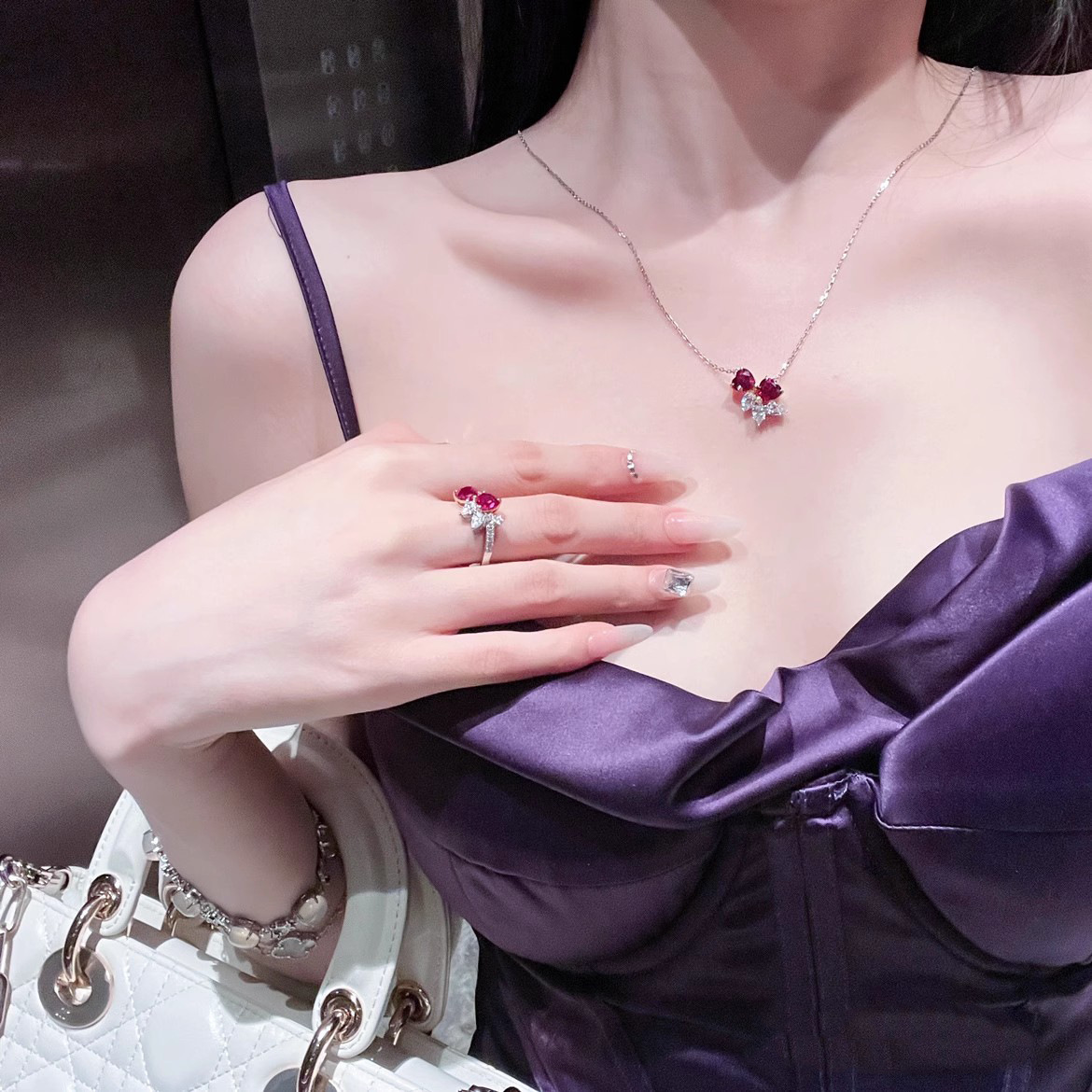 HW Flower Shanshan Peach Heart-shaped Pigeon Hemoglobin Diamond Earrings Red Corundum Ring Love Necklace suit Women