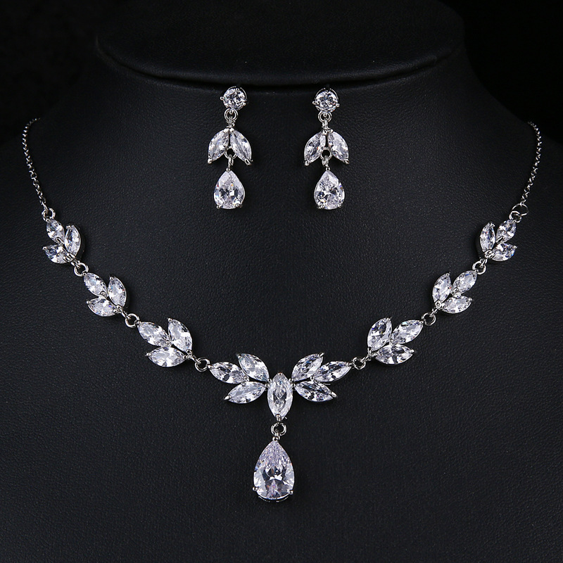 European and American fashion wedding elegant accessories three-color optional simple pendant earrings zircon two-piece women's jewelry