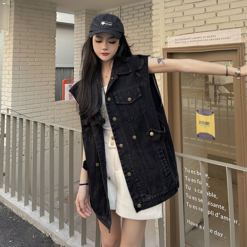 Picture of Real Shot of Spring 2025 New Loose Slimming Look Vest Trendy Style Sense of Design Design Waist Adjustable Denim Jacket