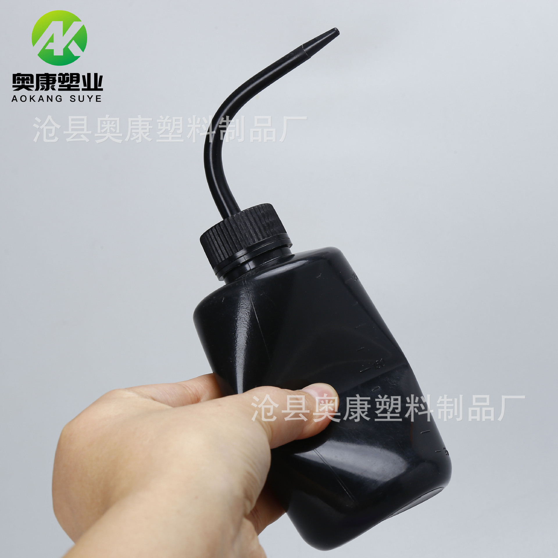 Picture of Factory in stock 250ml meat watering can squeeze watering can bent nozzle cleaning bottle 250ml plastic washing bottle