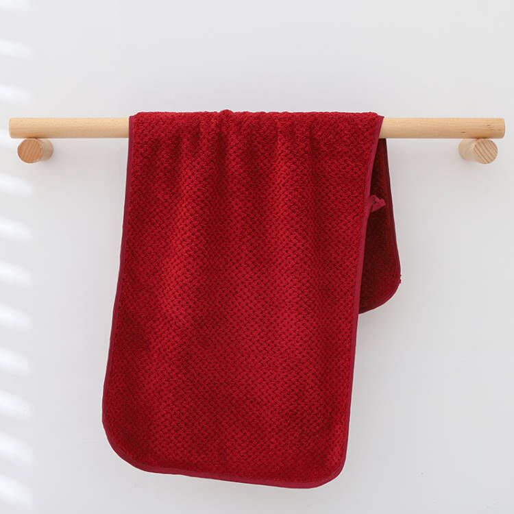 Picture of Pineapple plaid wool bath towel warp knitted coral velvet soft absorbent factory wholesale men and women Bath not easy to lint large square towel