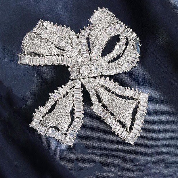 Customized Bow, Heavy Industry Elegant, Classic High-End Copper Brooch, Luxury, High-End, Cold Style, Elegant Coat Accessories
