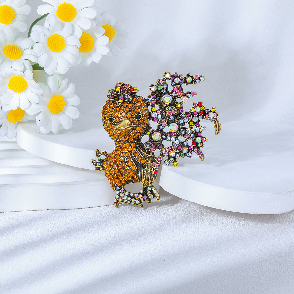 Personalized Creative Alloy Full Diamond Bouquet Duck Brooch Exquisite Cartoon Cute Clothing Accessories Corsage Anti-Exposure Buckle