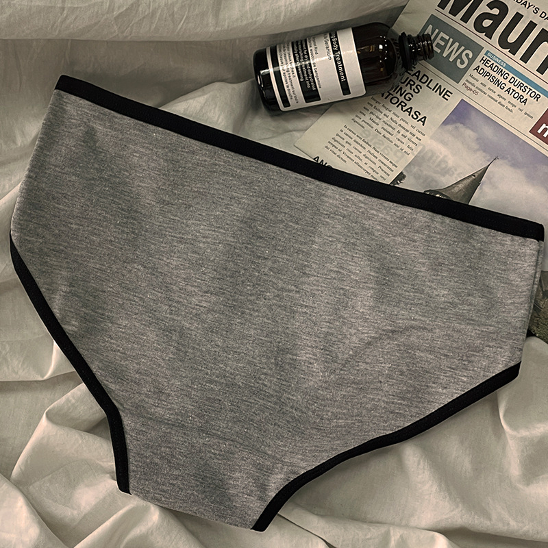 Picture of Sports cool style ins simple girls underwear waist Japanese black and white pure cotton ladies briefs wholesale