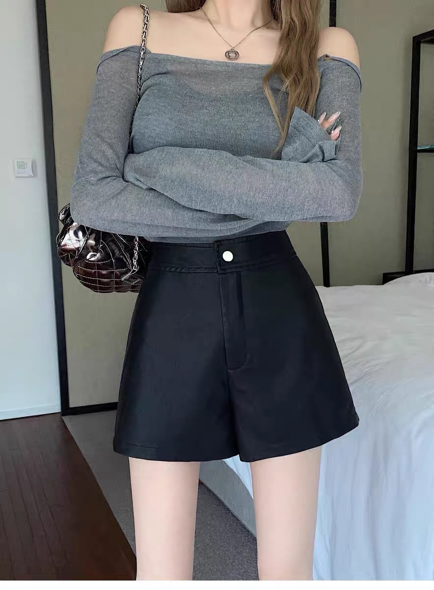 Picture of Black PU leather pants women's autumn and winter hot girl high waist slimming elegant socialite A- line casual wide leg shorts outer wear boot pants