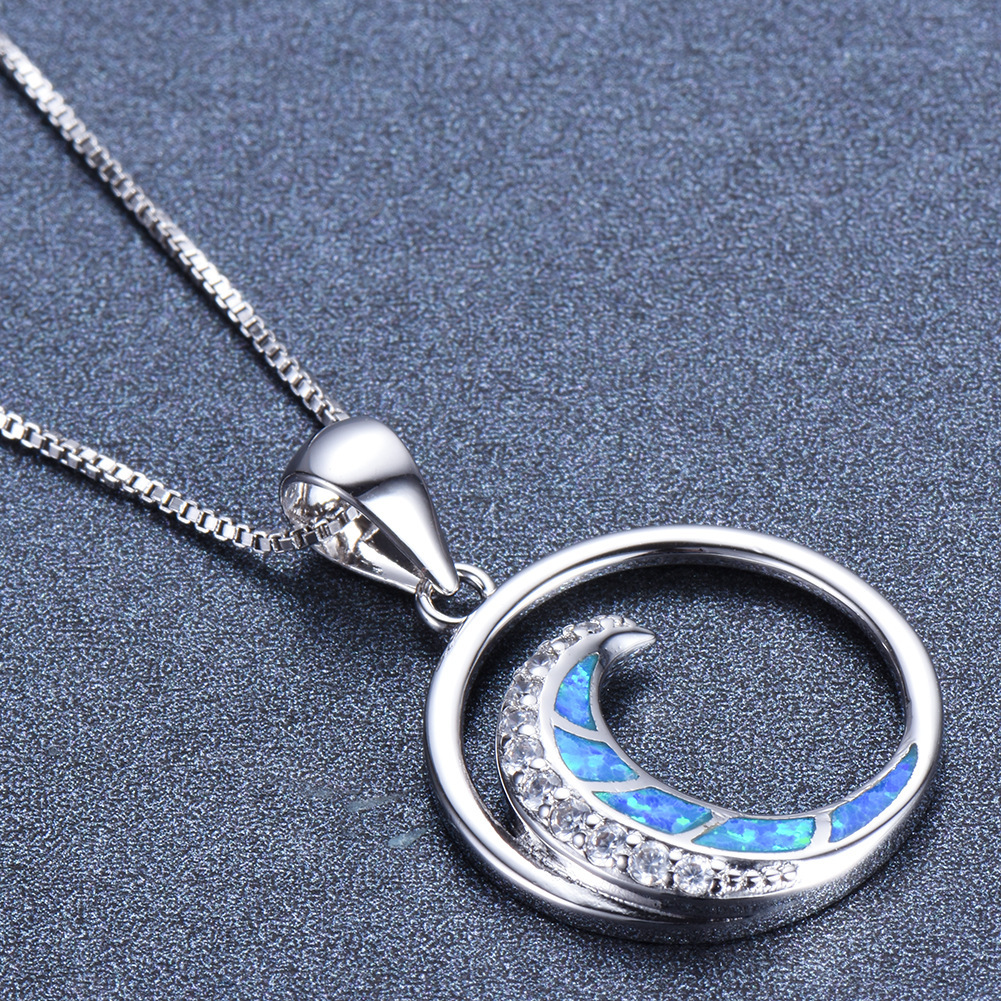Picture of Cross-border Amazon inss925 Aobao White Diamond Moon-shaped Glossy Circle Pendant Necklace Simple Jewelry