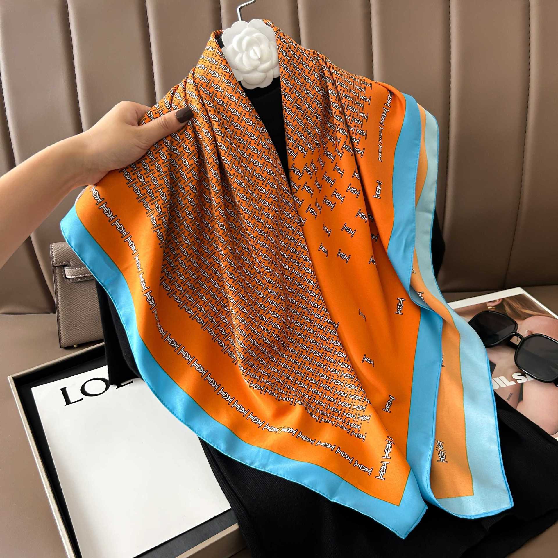 Picture of New 90cm Large Square Silk Elegant High-grade Decorative Shawl Women's Silk Scarf Fashion All-match Professional Scarf