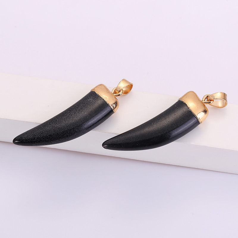 Picture of Frosted Black Crystal Horn Fashion Gold Electroplated Necklace Pendant Aliexpress ins European and American Cross-border Supply