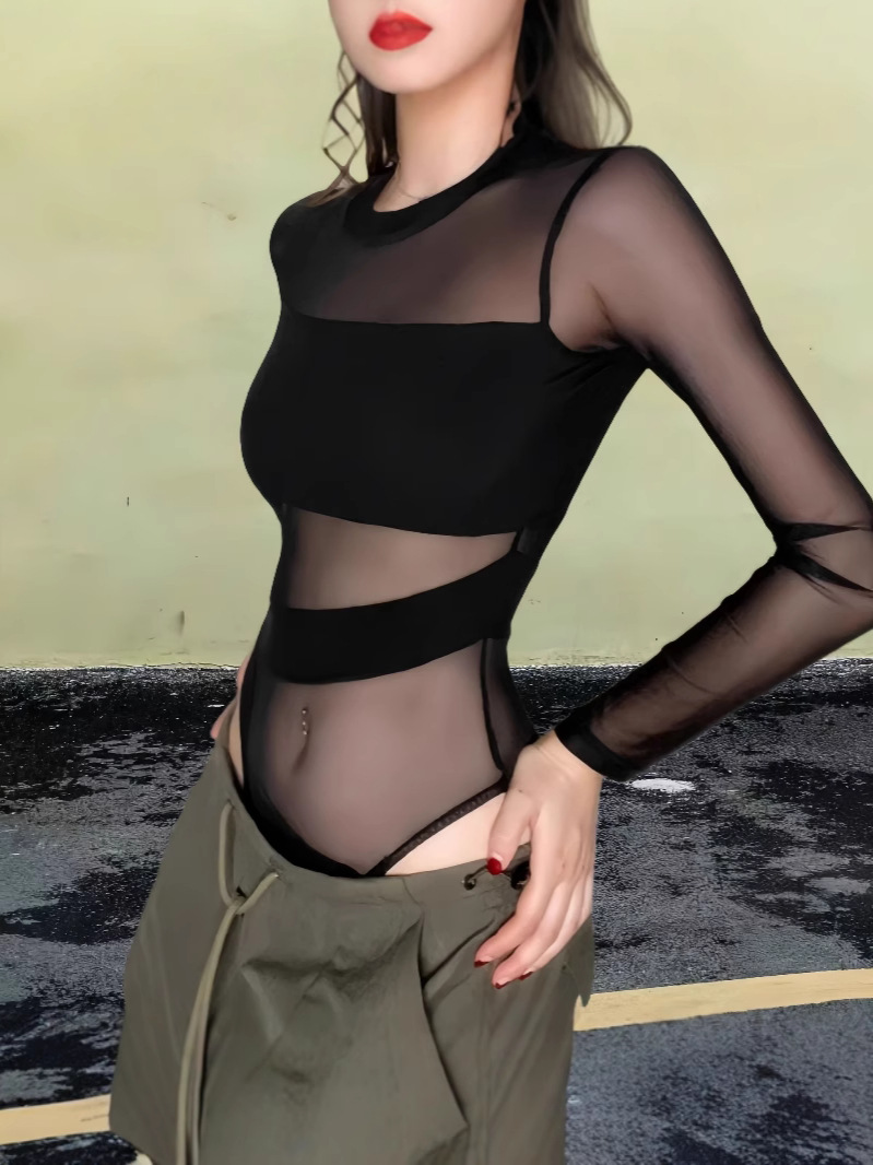 Picture of Europe and the United States black perspective hot girl schemic jumpsuit 2024 autumn new design feeling hollow slim top