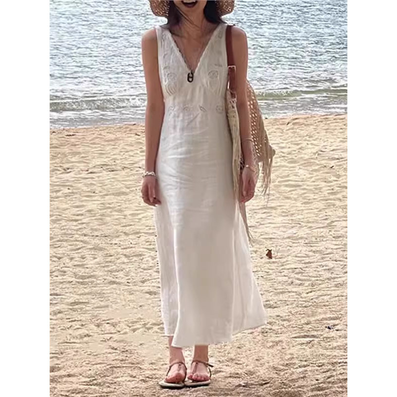 Beautiful Seaside Vacation French Style White V-Neck Embroidered Printed Cotton and Linen Suspender Dress for Women in Summer