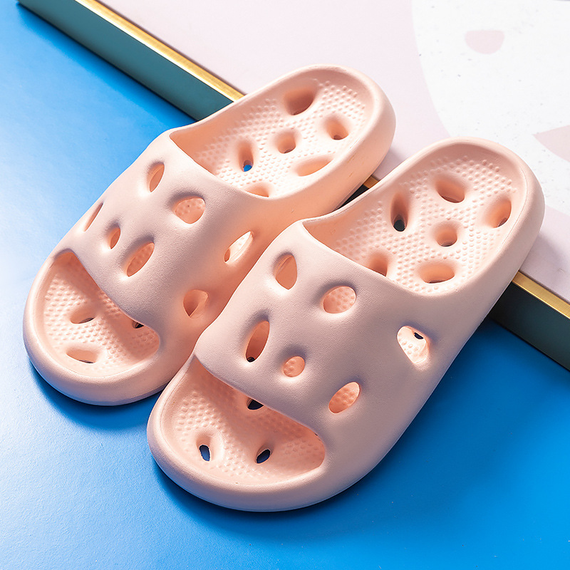 Leakage sandals bath slippers non-slip leaking men's indoor home excrement feeling bathroom slippers women