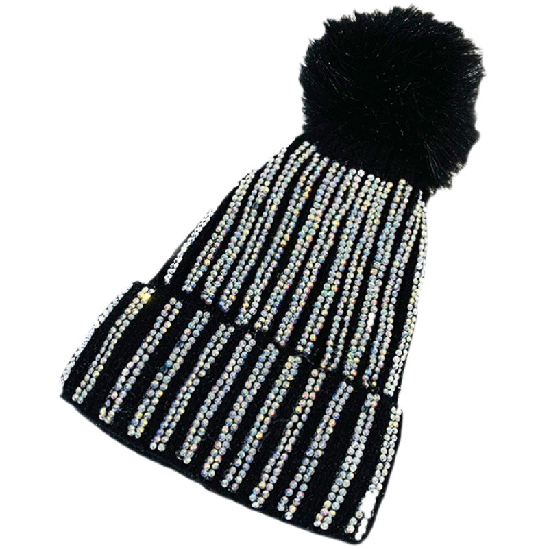 Korean Style Fashionable White Knitted Hat Women's Fashion Diamond-encrusted Fur Ball Wool Hat Winter Cute Warm Pullover Cold Hat for Women