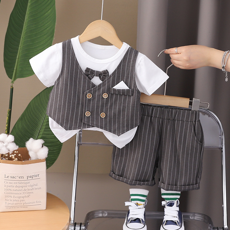 Picture of Wu Xiaoqi Children's Clothing 2024 Summer New Style 0-4 Boys' Bow Tie Four-Button Vest Baby Shorts Trendy and Cool Suit