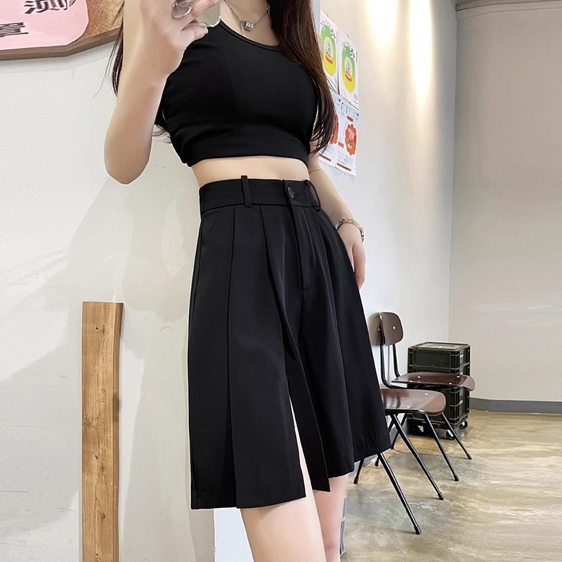 Black Suit Shorts Women's 2025 Summer High Waist Wide Leg A- shaped Loose Five-point Pants Split Pleated Casual Shorts