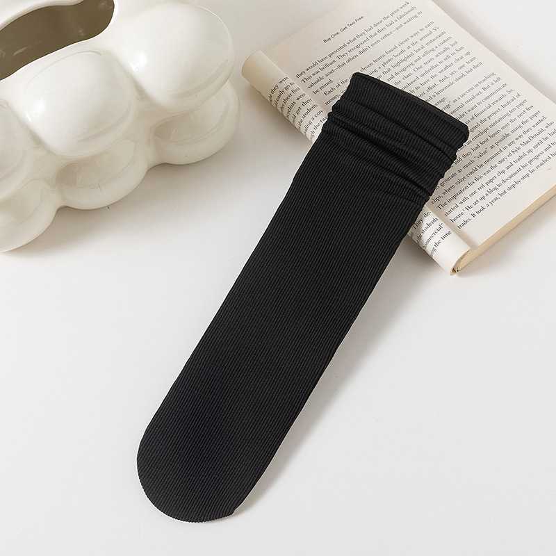 Picture of Summer socks thin breathable sweat-absorbent deodorant black and white gray solid color simple four seasons universal men's short boat socks women
