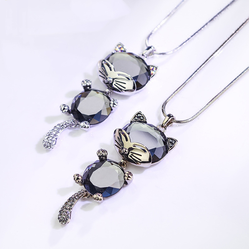 Picture of Korean new crystal sweater chain wholesale fashion trend cute cat pendant alloy diamond necklace women jewelry
