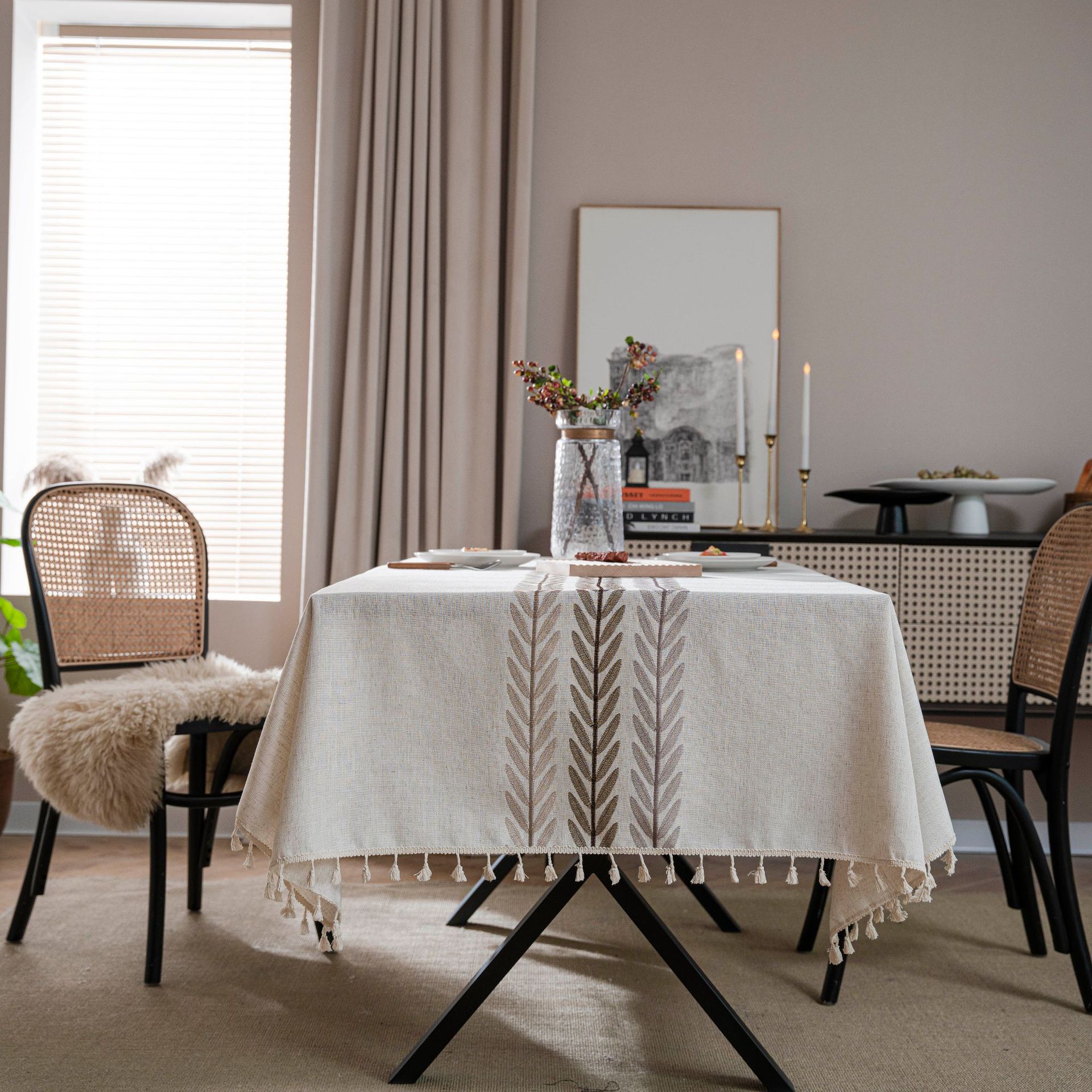 Picture of Yiman Qiyun Dining Table Fabric Flower Embroidered Tablecloth Artistic Round Table Fabric Rectangular Factory Straight Hair