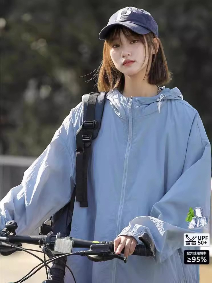 Picture of UPF50 Ice Silk Sunscreen Clothing Women's Summer Thin Loose Waterproof Sunscreen Clothing Couple Coat Men Can Develop LOGO