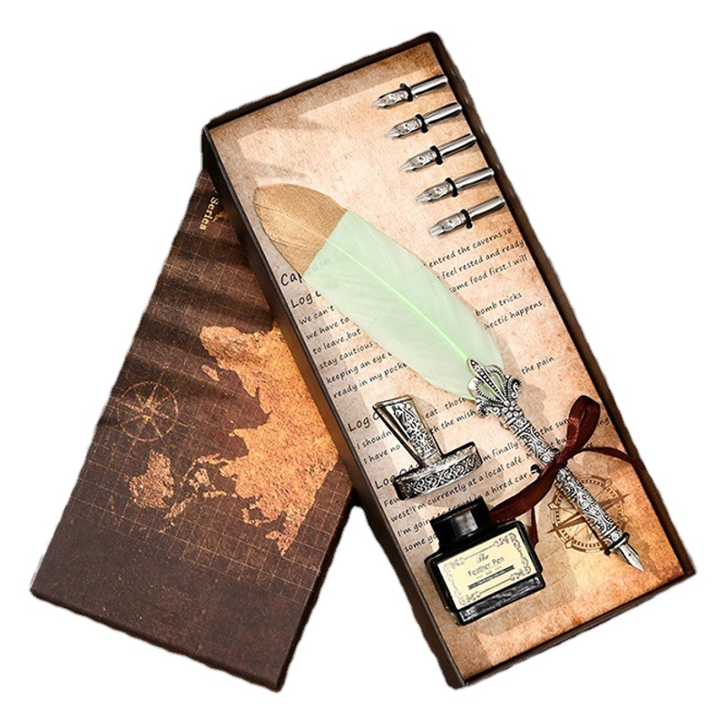 Vintage gift box dip pen European and American creative pirate Quill ink set student gift dip pen