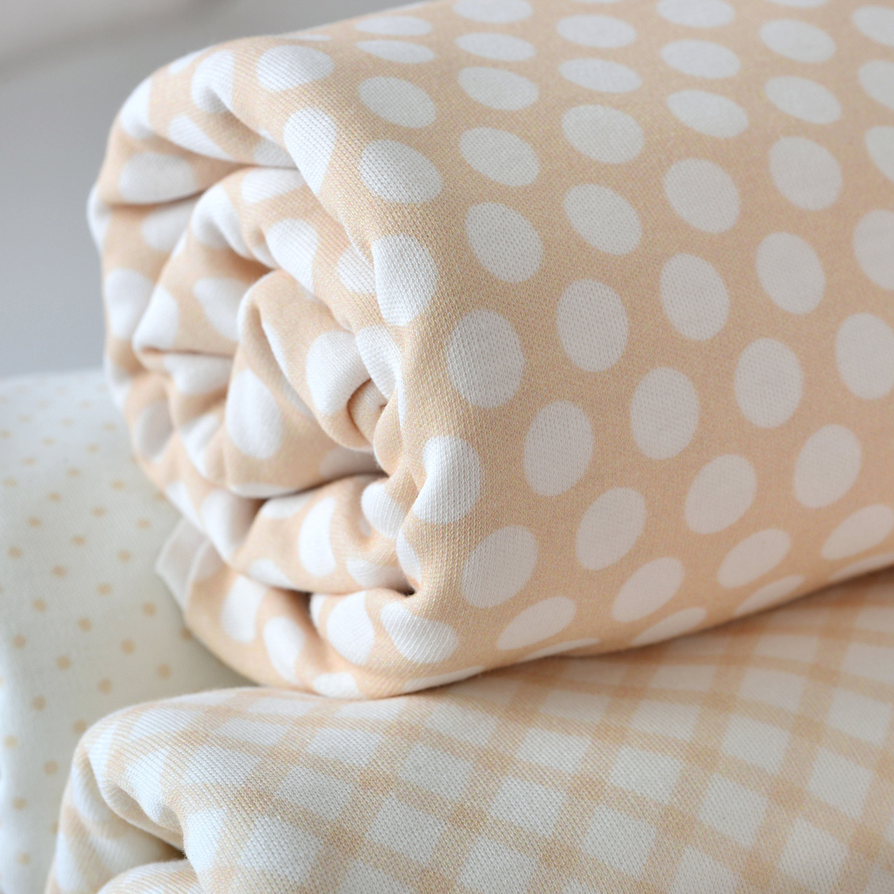 Picture of 40 Combed Cotton Pure Cotton Knitted Fabric Elastic Cotton Wool Fabric Handmade Clothing Autumn Clothes Cotton Warm Color Plaid Dots