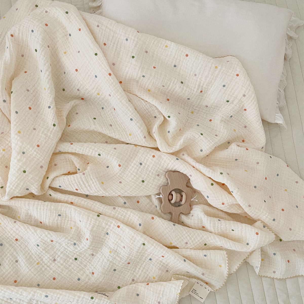 Picture of ins floral Korean style double-layer cotton yarn cotton baby blanket quilt towel bath towel soft glutinous cotton blanket