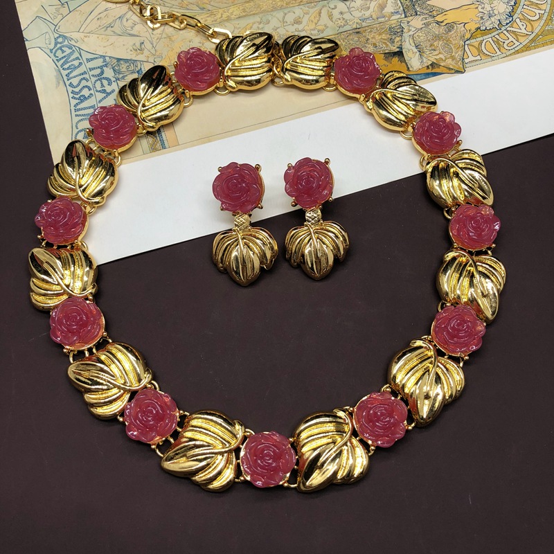 European and American vintage fashion jewelry gold plated with rose goldfish design necklace earrings suit women's fashionable sweater chain