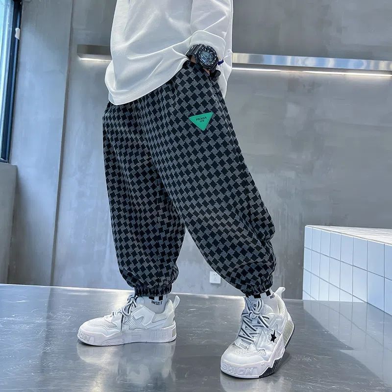 Picture of Children's Pants Boys and Girls Fleece-lined Sweatpants Sports Pants Winter Spring and Autumn Mid-size Children's 2023 New Trendy Trousers