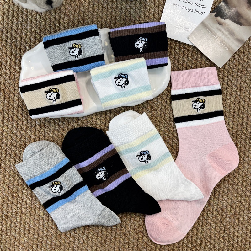 2025 Spring and Summer New Style Socks Women's Color-matching Trendy Socks Cartoon Cute Embroidered Snoopy Thin Outer Wearing Mid-tube Socks