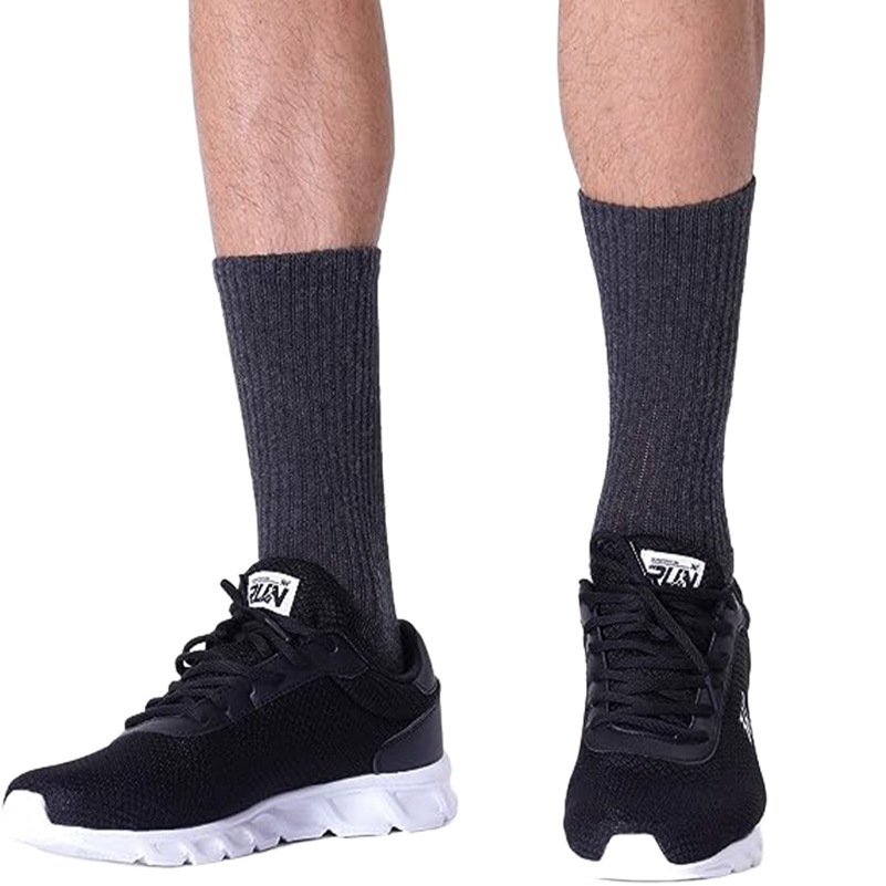 Cross-Border men's socks plus size foreign trade wholesale cotton socks men's sports mid-calf length socks student black and white stockings autumn and winter