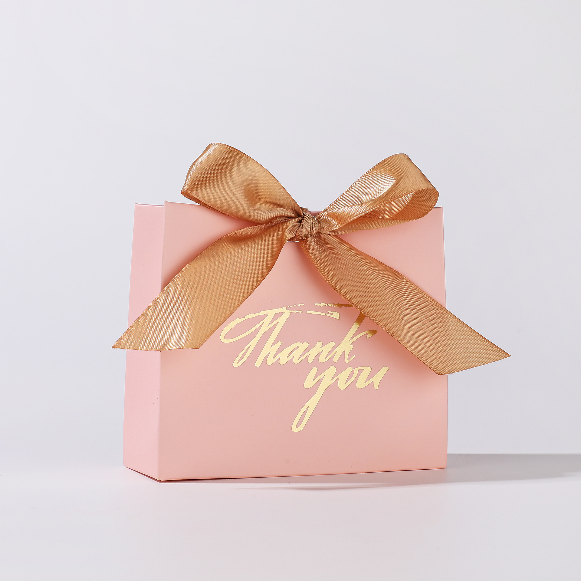 Picture of New European Style Mori Style Candy Box Can Hold Cigarette Pink Printing Accompanying Gift Packaging Wedding Supplies Candy Box