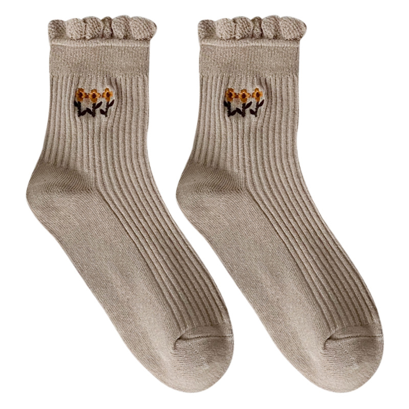 Picture of Women's Socks for Autumn and Winter, Korean Hyuna Style Floral Mid-Calf Socks, Japanese Retro Artistic Lace Socks, Women's Ins-Style Slouch Socks