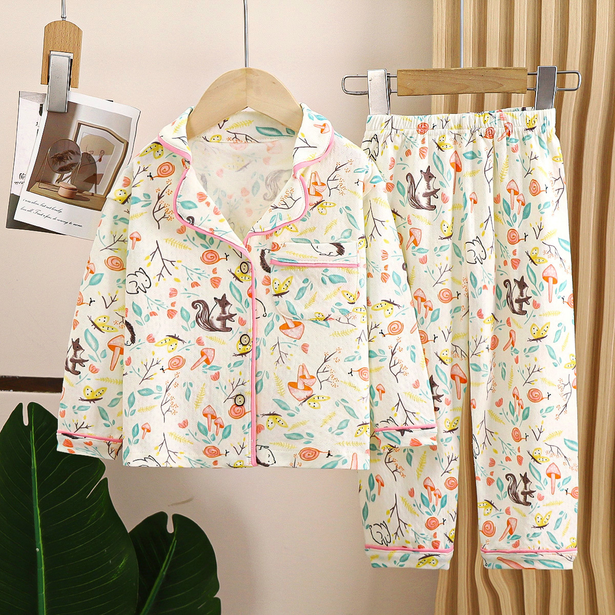 Picture of Cotton Children's Pajamas Spring and Autumn Lapel Long-sleeved Boys' Home Clothes suit Loose Big Children's and Girls' Air-conditioning Clothes
