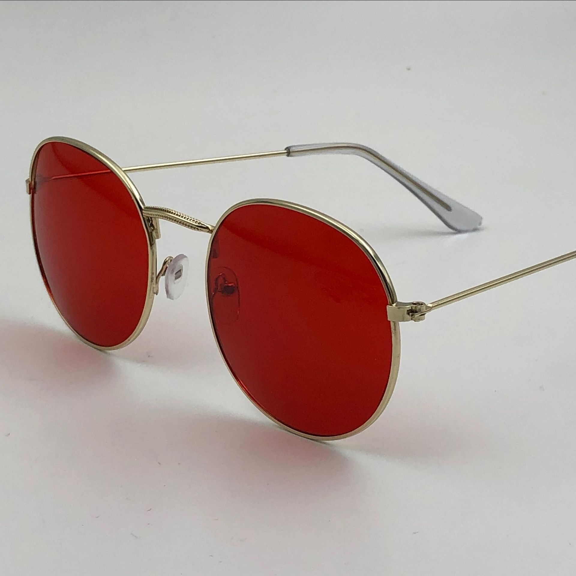Picture of Heiyuan Cross-border New 3447 White Foot Cover Progressive Ocean Metal Round Sunglasses Transparent Large Frame Glasses