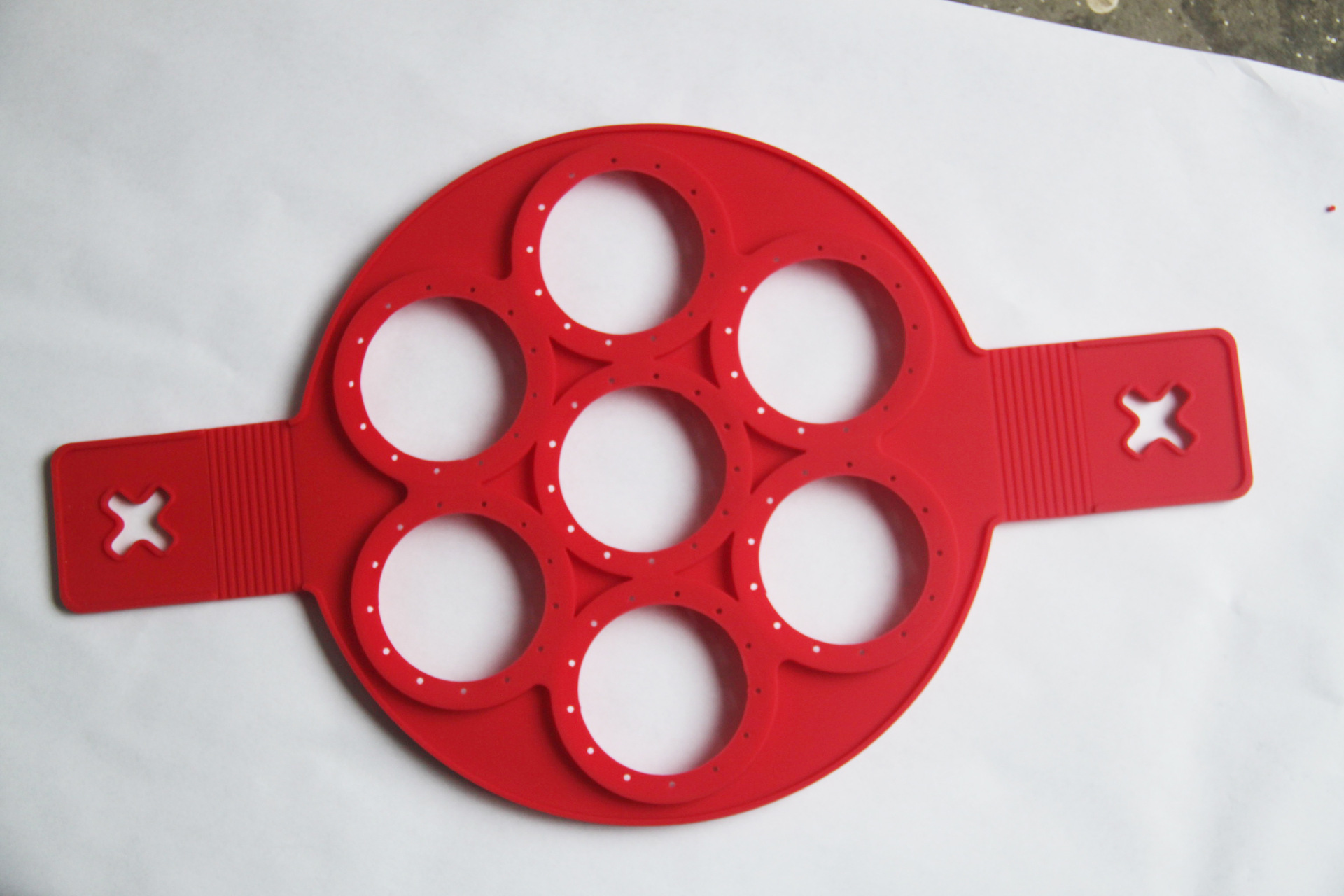 Picture of Factory wholesale baking utensils silicone seven hole cake mold mold DIY7 hole cake mold