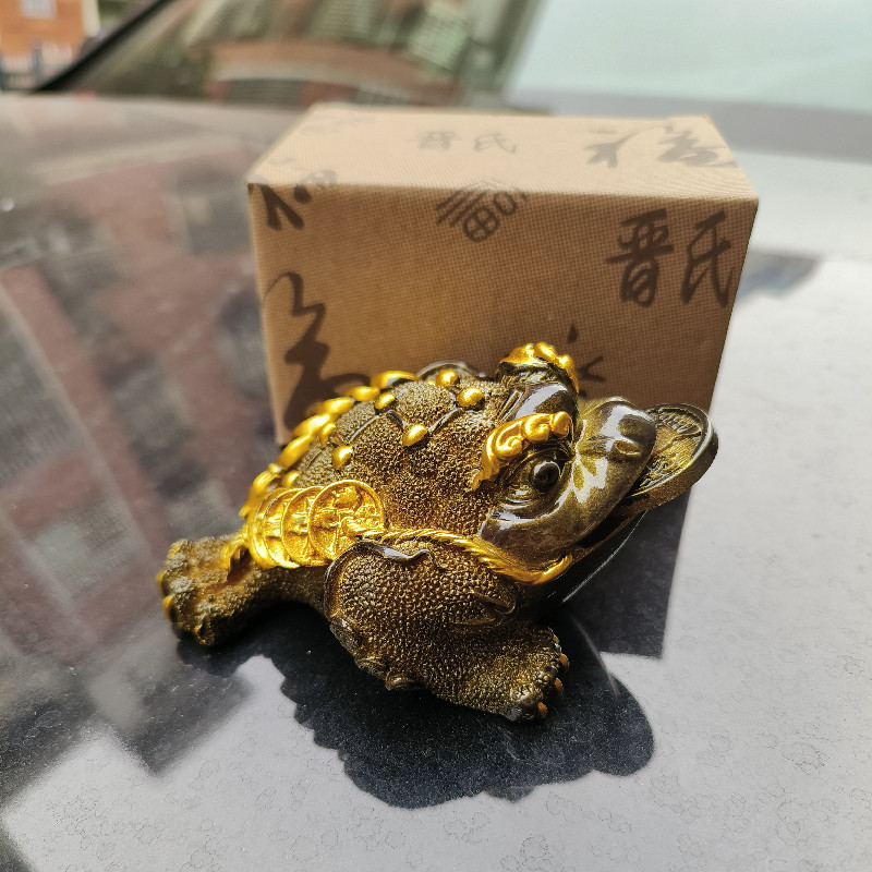 Picture of Tea pet color changing can raise good luck tea pet lychee Golden Toad toad creative personality tea tray decoration boutique tea play