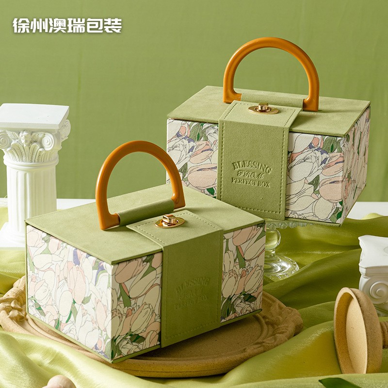 Flannel Tulip Accompanied Gift Box Business Gift Box Holiday Gift Box Gift Box Girlfriend Wholesale Empty
