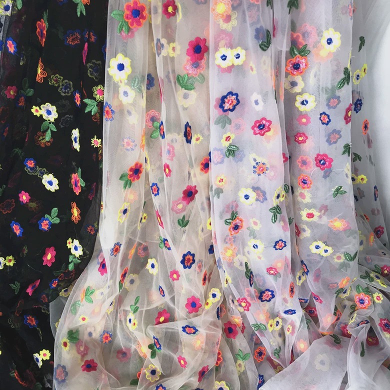 Dense Color Soft Soft Mesh Full Screen Machine Embroidered Fresh Flower Mesh Clothing Skirt Fabric Home Decorative Fabric
