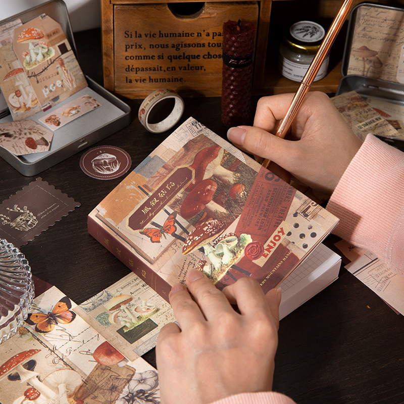 Picture of Xinmo Islands Jiangchuan Nuanji Retro Notebook Set Wholesale European and American Literary Material Gift Box Notebook Gift Box
